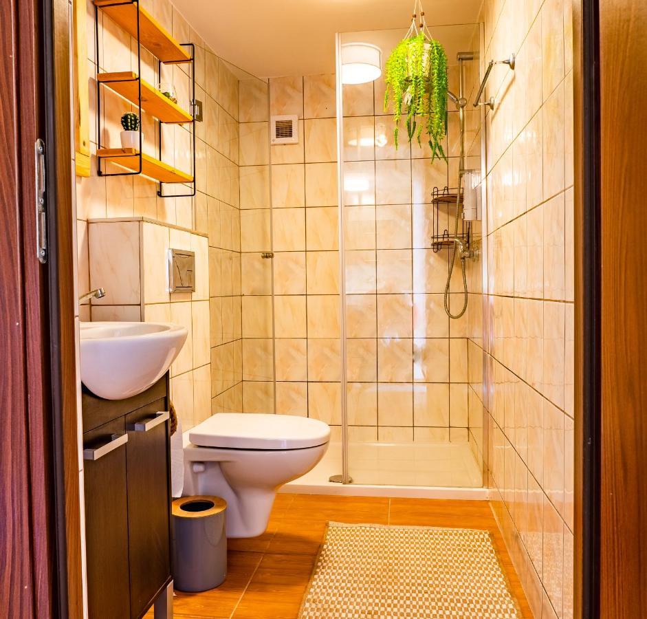 Domek Inosasino Z Basenem I Sauna Exteriér fotografie